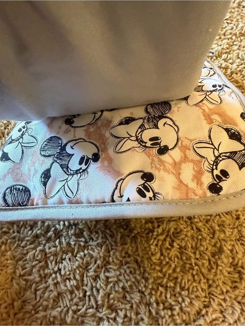 Disney Minnie Mouse Oversized Oven Mitt and Pot Holder Set